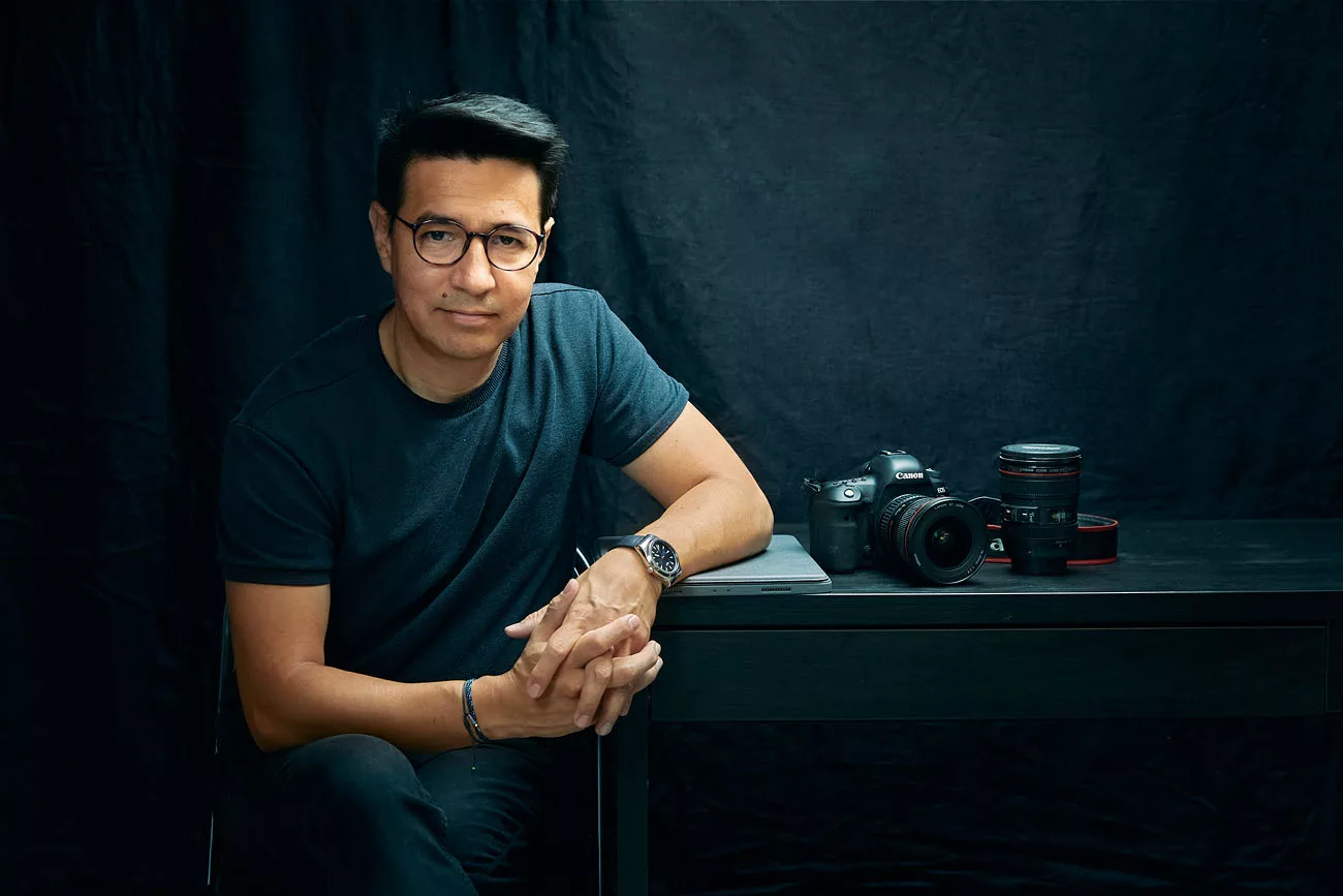 Andres Rodriguez, photographe portrait professionnel à Pau, disponible pour séances photo et contact